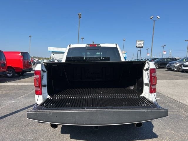 2022 RAM 1500 Laramie Crew Cab 4x4 5'7" Box