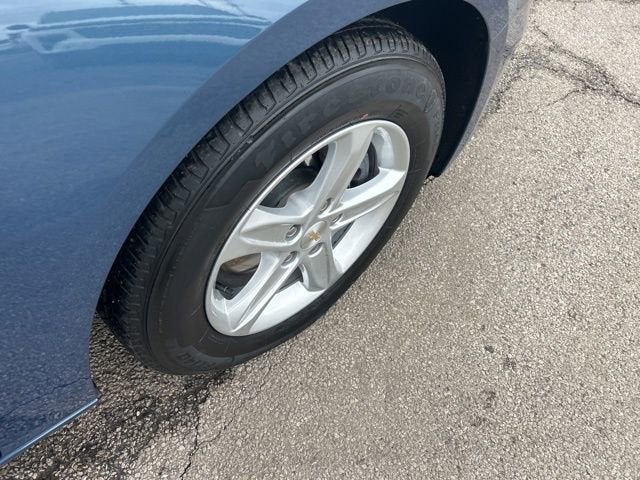 2025 Chevrolet Malibu LS