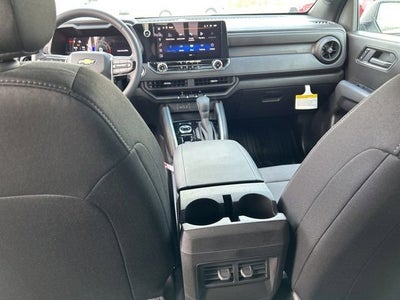 2025 Chevrolet Colorado WT/LT