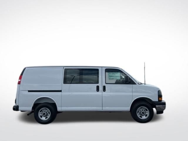 2025 GMC Savana Cargo 2500 Work Van