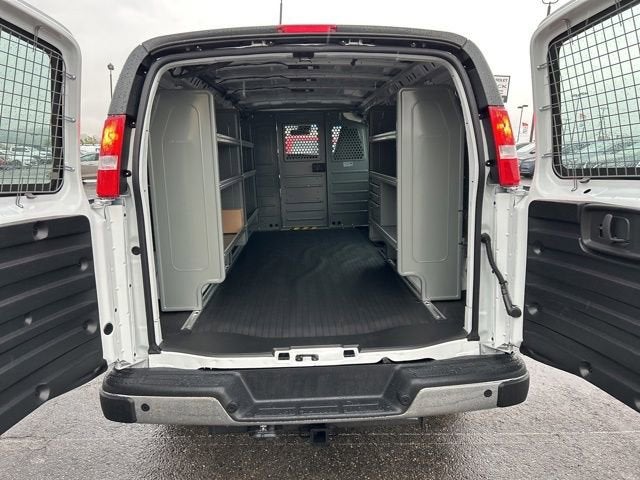 2025 GMC Savana Cargo 2500 Work Van
