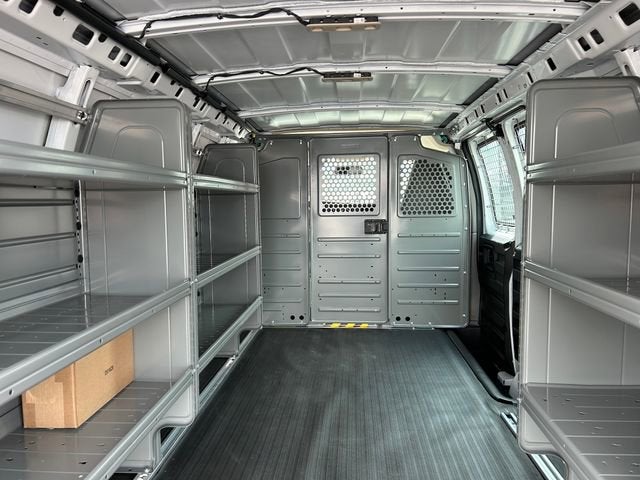 2025 GMC Savana Cargo 2500 Work Van