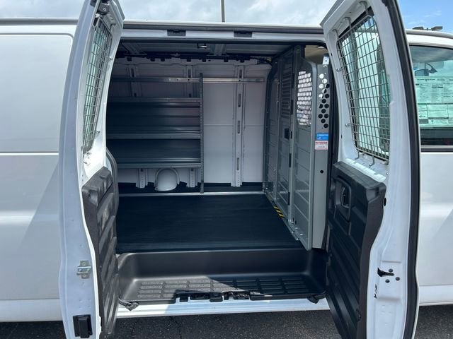 2025 GMC Savana Cargo 2500 Work Van