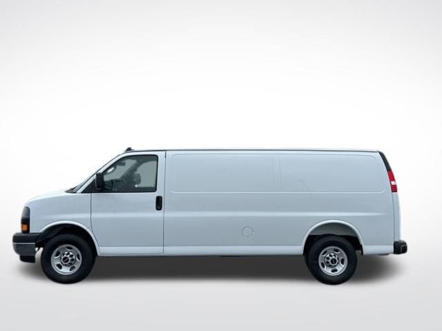2025 GMC Savana Cargo 3500 Work Van