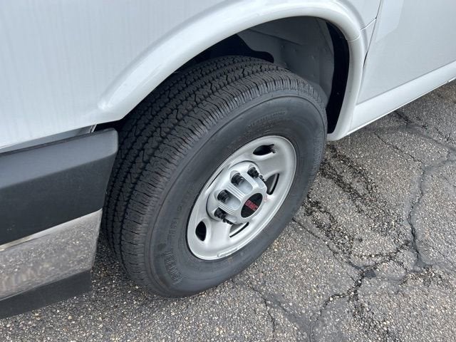 2025 GMC Savana Cargo 3500 Work Van