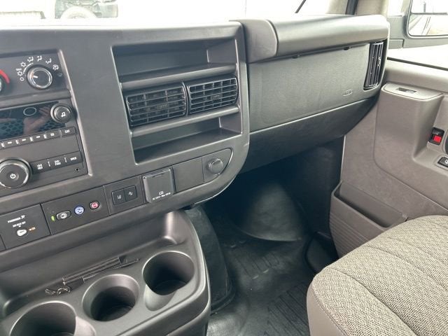 2025 GMC Savana Cargo 3500 Work Van