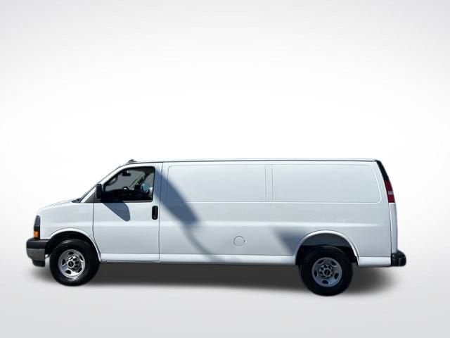 2025 GMC Savana Cargo 3500 Work Van