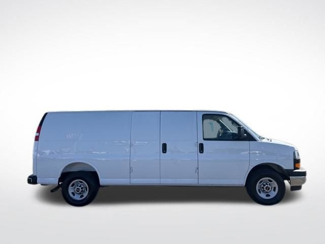 2025 GMC Savana Cargo 3500 Work Van
