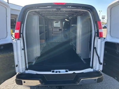 2025 GMC Savana Cargo 3500 Work Van