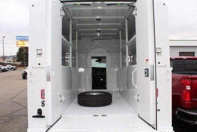 2024 Chevrolet Express Cutaway 3500 1WT