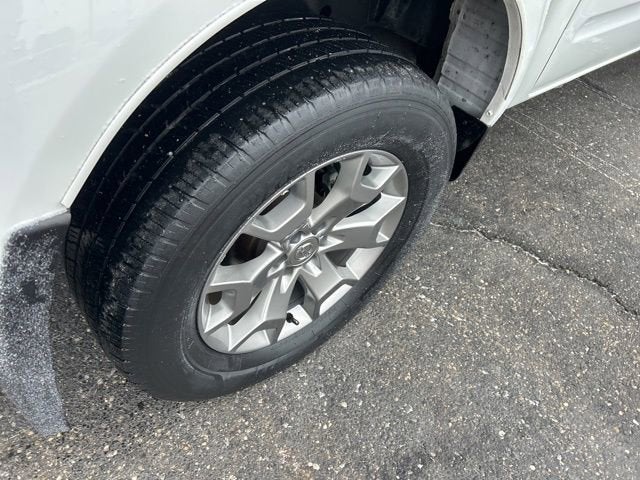 2021 Nissan Frontier Crew Cab SV 4x4