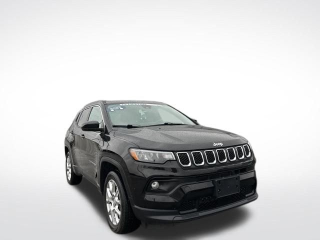 2023 Jeep Compass Latitude Lux FWD