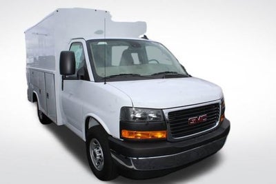 2024 GMC Savana Cutaway 3500 1WT