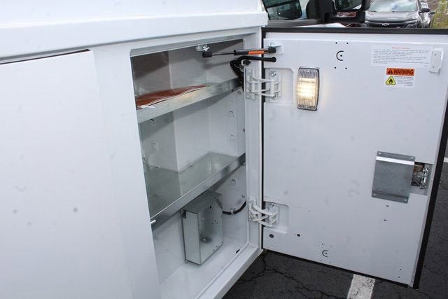 2024 GMC Savana Cutaway 3500 1WT