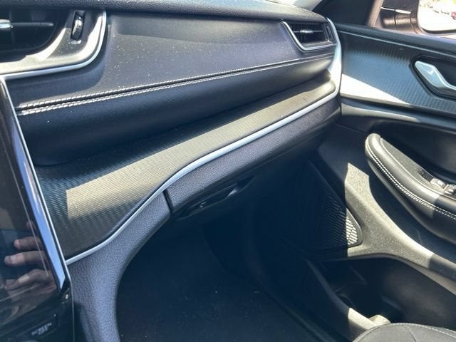 2023 Jeep Grand Cherokee L Laredo 4x4