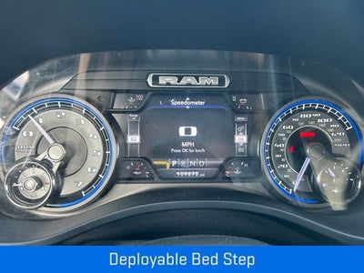 2020 RAM 1500 Limited Crew Cab 4x4 5'7" Box