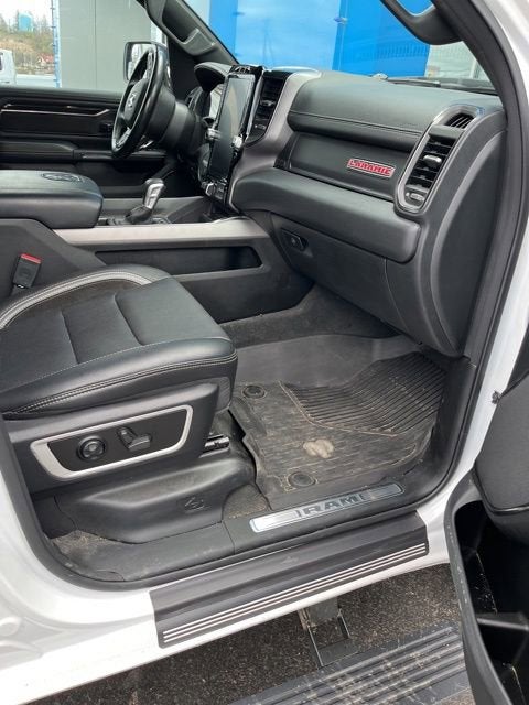 2022 RAM 1500 Laramie Crew Cab 4x4 5'7" Box