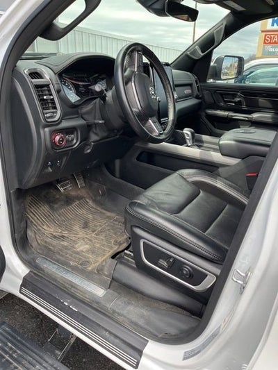 2022 RAM 1500 Laramie Crew Cab 4x4 5'7" Box