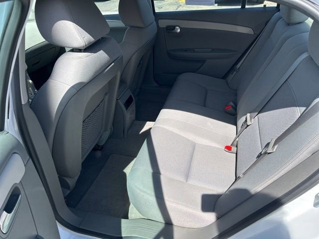 2011 Chevrolet Malibu LS w/1LS