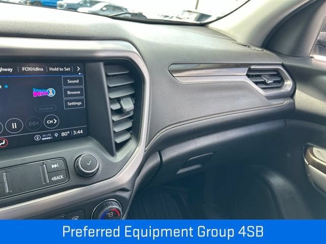 2023 GMC Acadia AT4