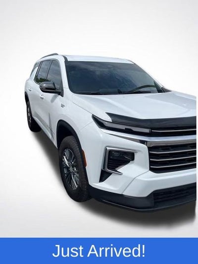 2025 Chevrolet Traverse LT
