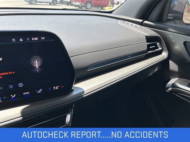2025 Chevrolet Traverse LT - Photo 4