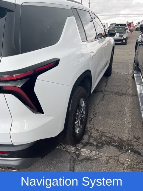 2025 Chevrolet Traverse LT