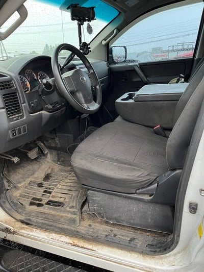 2012 Nissan Titan SV