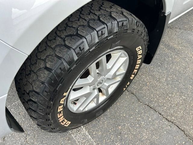 2016 Nissan Frontier SV