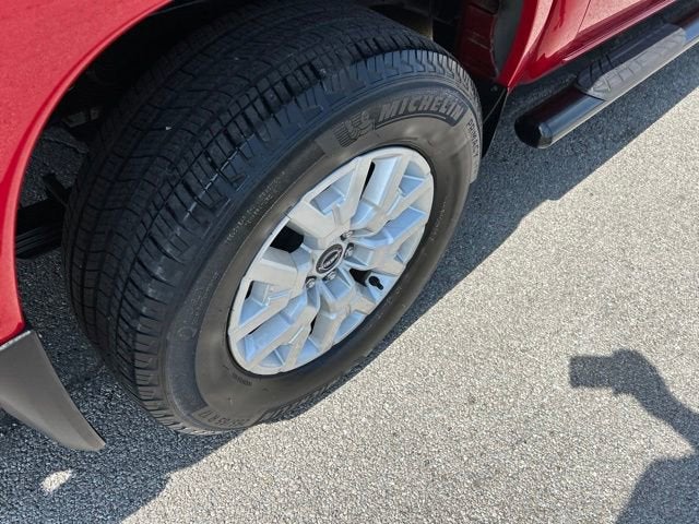 2022 Nissan Frontier Crew Cab SV 4x4