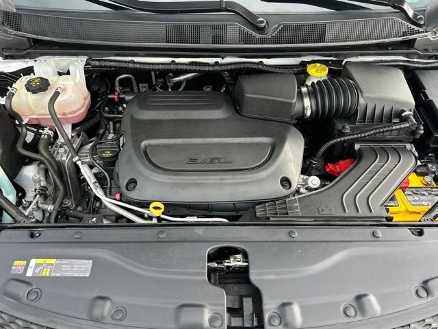 2024 Chrysler Voyager LX