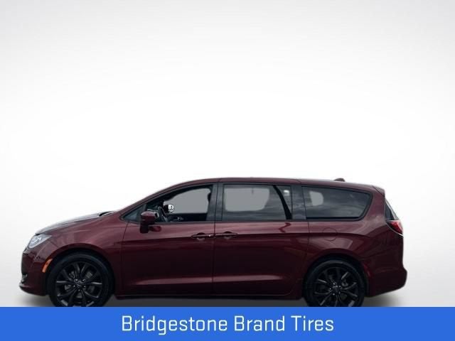 2020 Chrysler Pacifica Touring