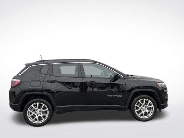 2023 Jeep Compass Latitude Lux FWD
