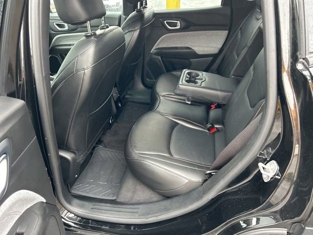 2023 Jeep Compass Latitude Lux FWD