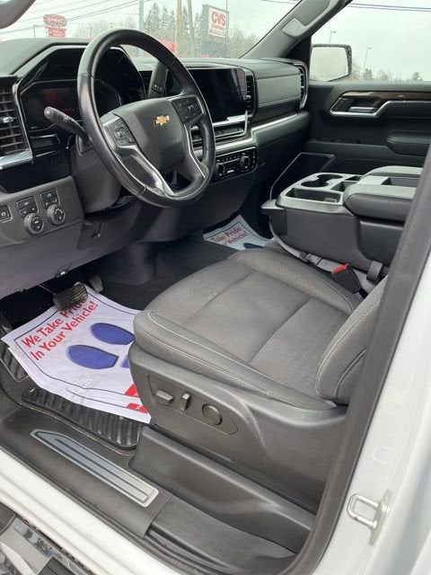 2022 Chevrolet Silverado 1500 LT (2FL)