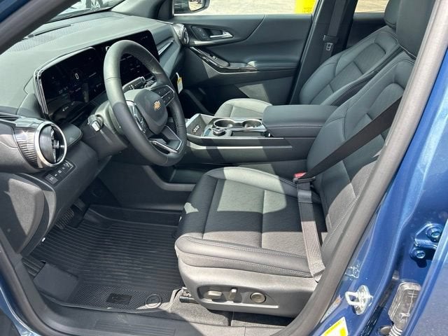 2027 Chevrolet Equinox LT - Photo 6