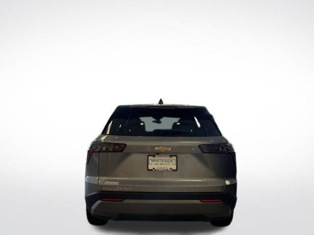 2027 Chevrolet Equinox LT - Photo 14