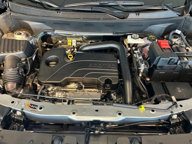 2027 Chevrolet Equinox LT - Photo 18