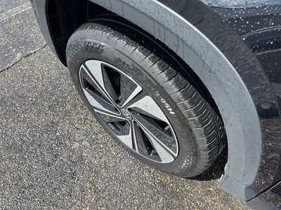 2025 Volkswagen Taos SE