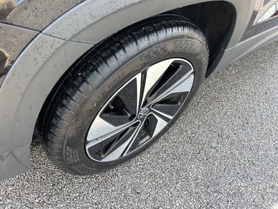 2025 Volkswagen Taos SE