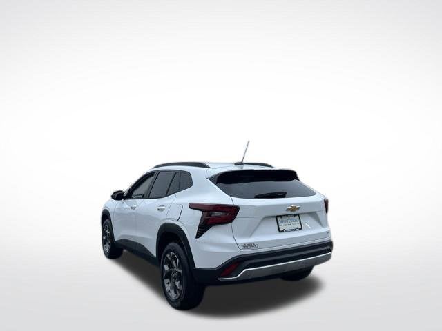 2026 Chevrolet Trax LT - Photo 11