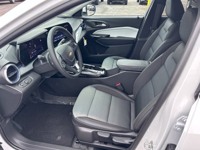 2026 Chevrolet Trax LT - Photo 6