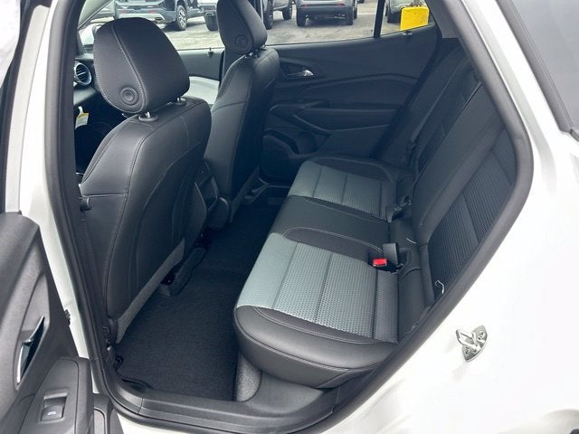 2026 Chevrolet Trax LT - Photo 8